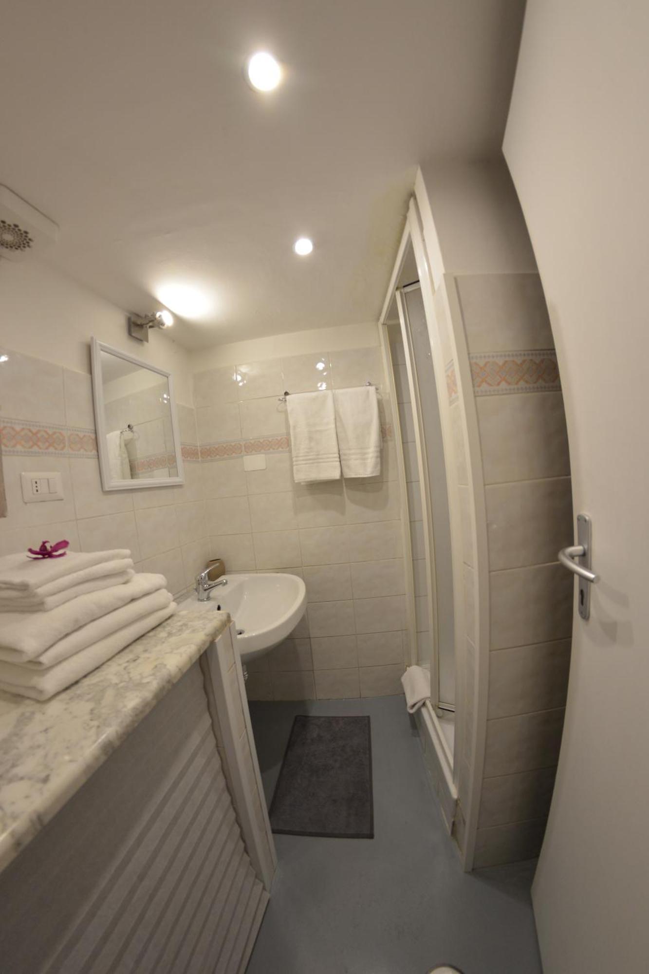 Charme De Rome Vatican Apartment Ngoại thất bức ảnh